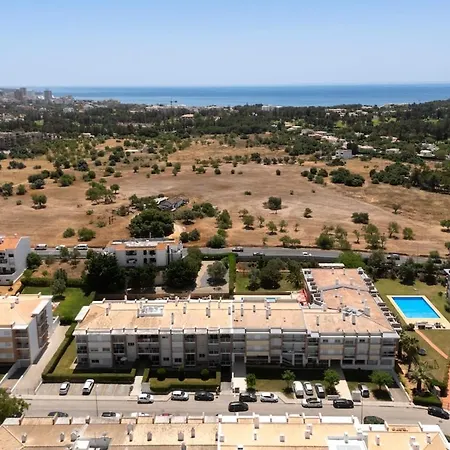 דירה Spacious 3 Bedroom In *