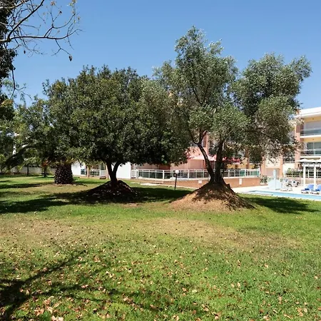 Spacious 3 Bedroom In Alvor