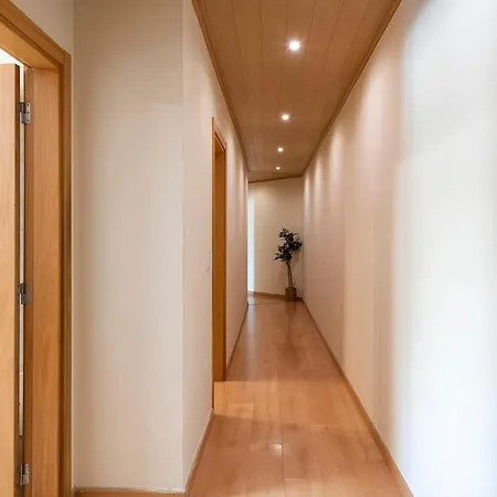Διαμέρισμα Spacious 3 Bedroom In *