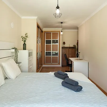 Διαμέρισμα Spacious 3 Bedroom In *